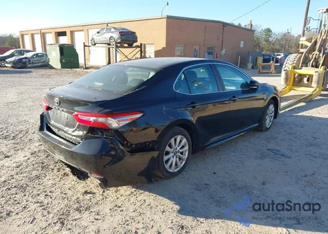 2019 Toyota Camry Se z USA, uszkodzony, nr VIN 4T1B11HK4KU808554